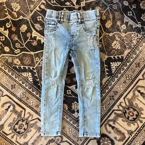 Trendy Light Wash Kids Jeans